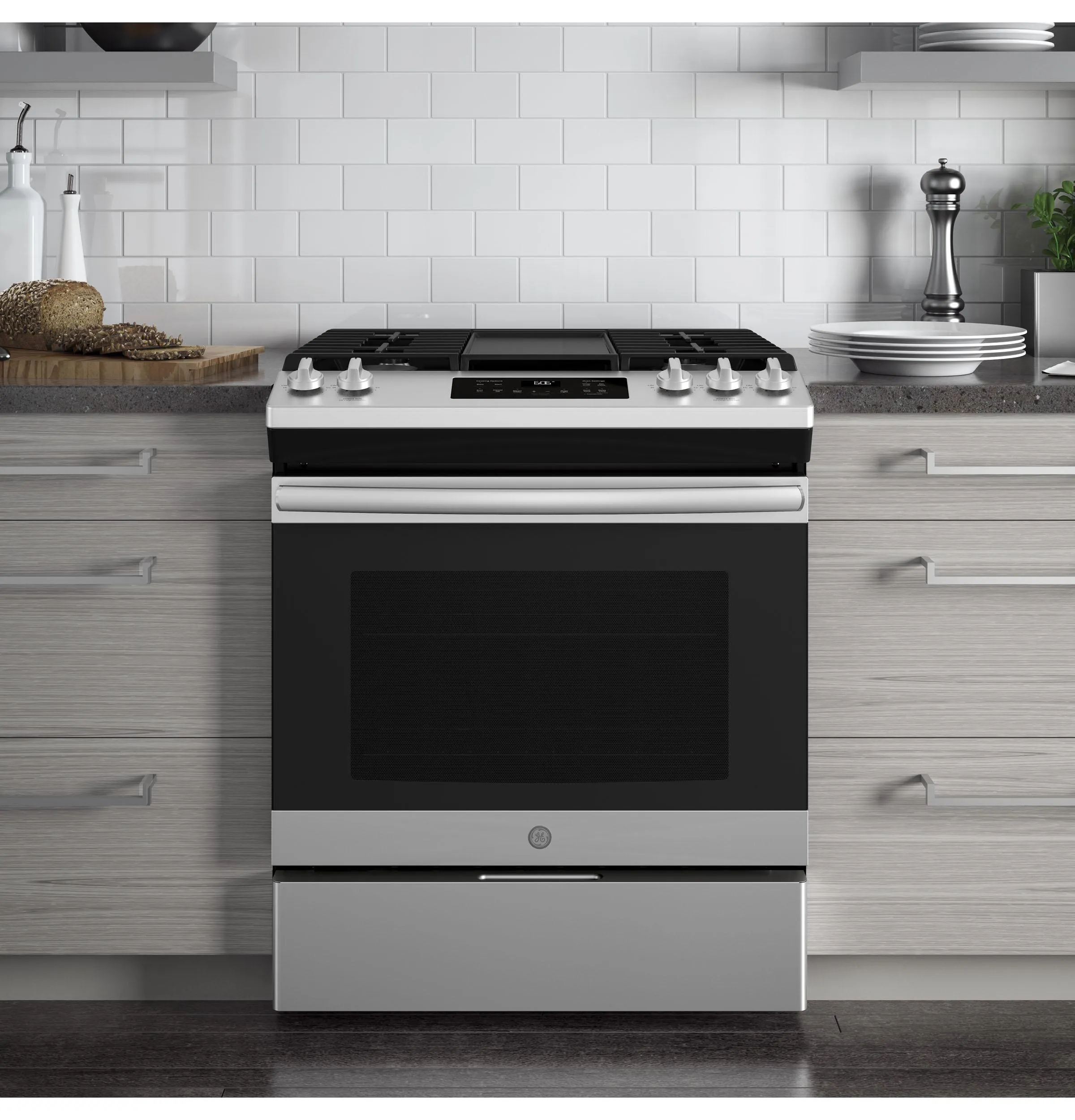 JGSS66SELSS GE® 30" Slide-In Front Control Gas Range